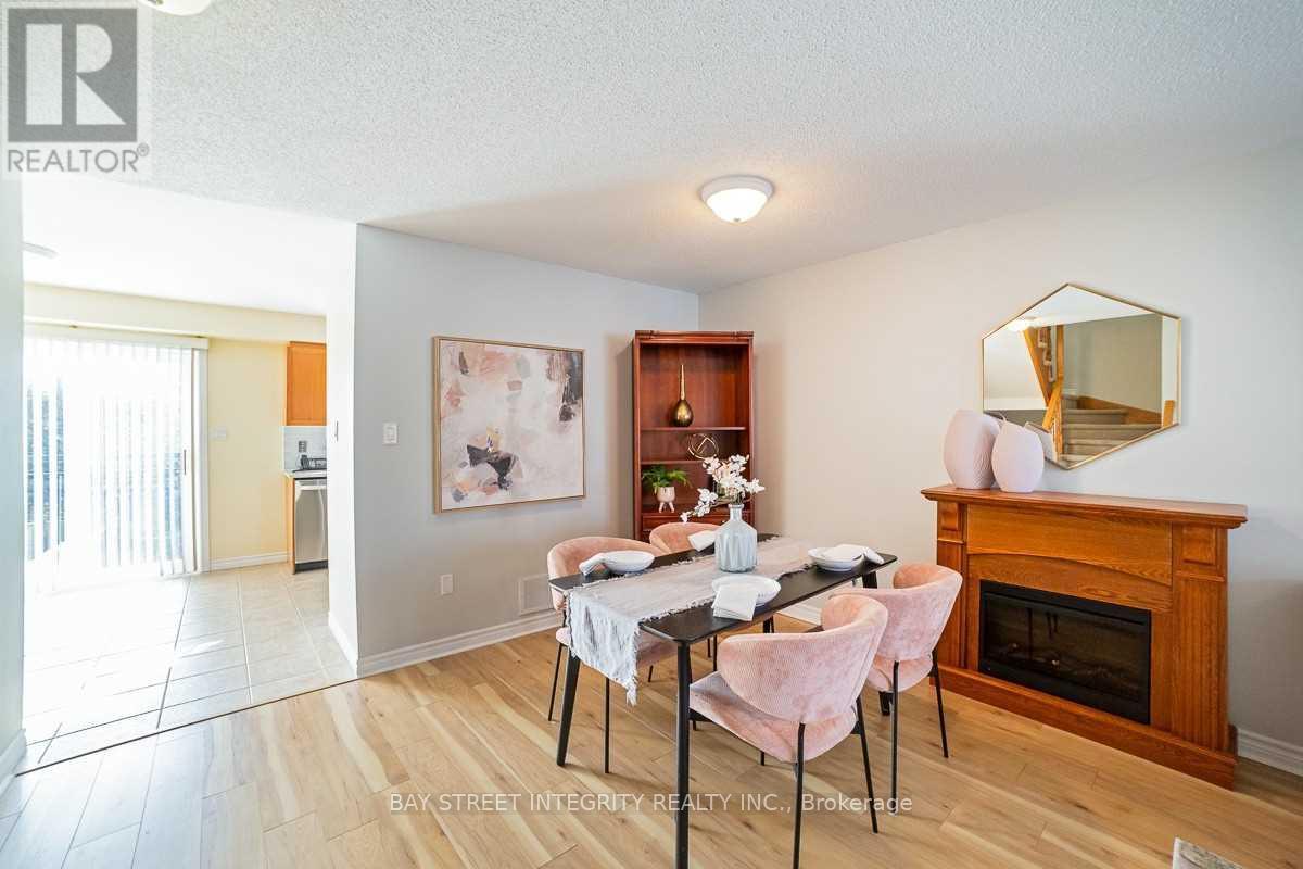 13 Vansickle Street, Hamilton (Ancaster), Ontario  L9G 5E6 - Photo 5 - X12609360