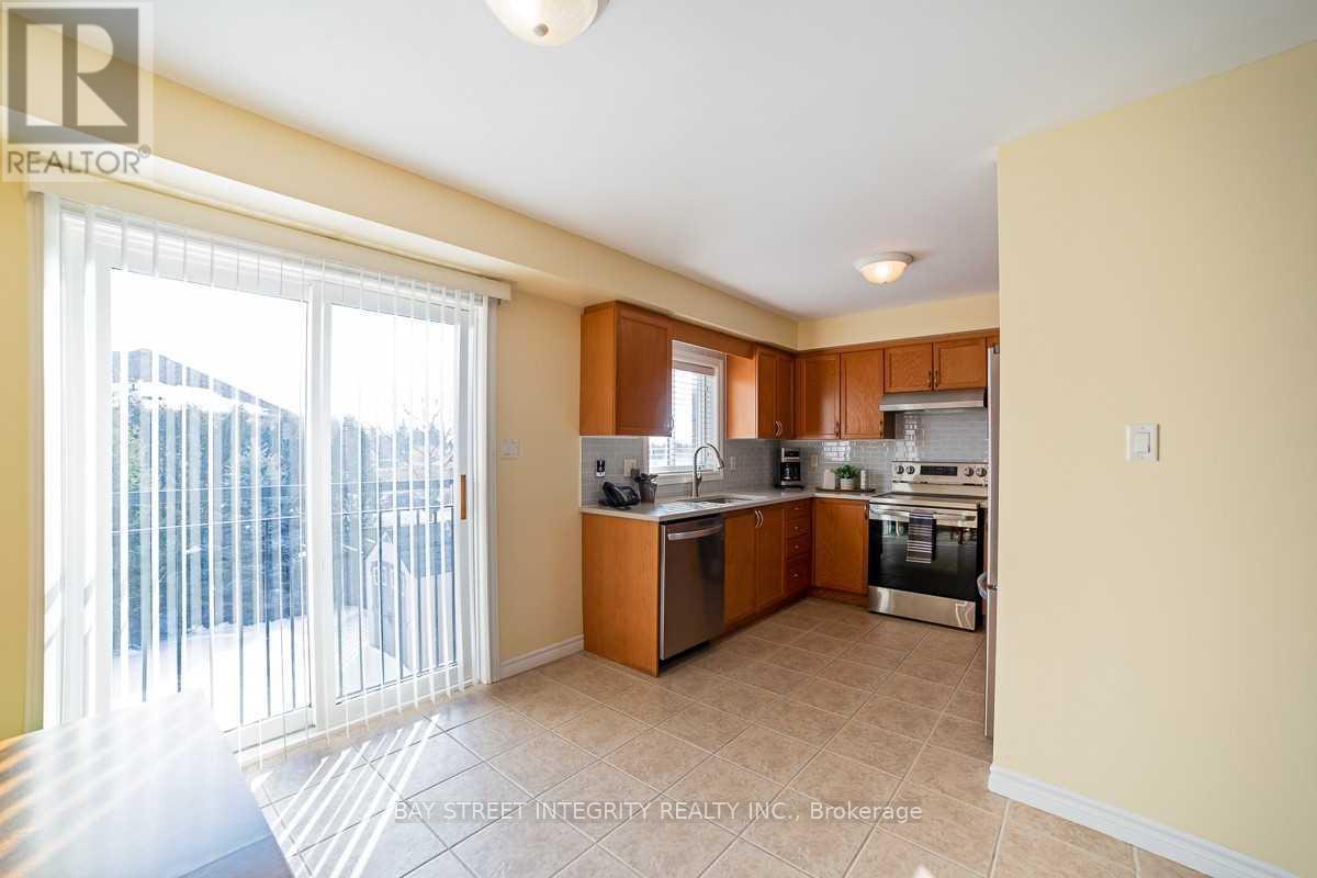 13 Vansickle Street, Hamilton (Ancaster), Ontario  L9G 5E6 - Photo 7 - X12609360