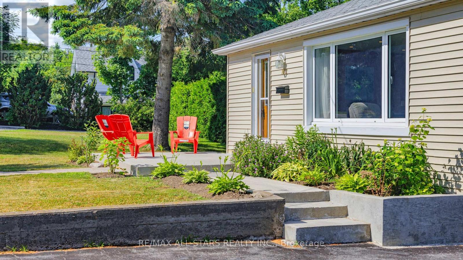 162 Queen Street, Kawartha Lakes, Ontario  K0M 1N0 - Photo 4 - X12609582