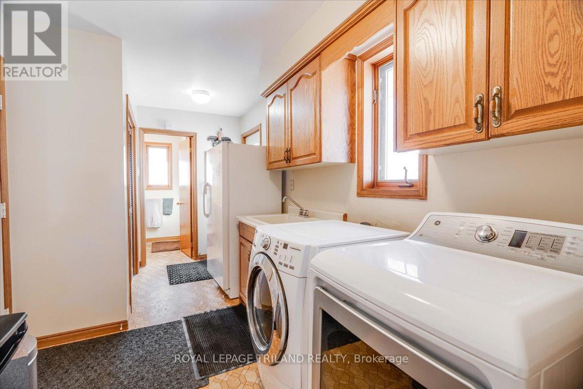 22775 Dogwood Road, Southwest Middlesex, Ontario  N0L 1Z0 - Photo 25 - X12609442