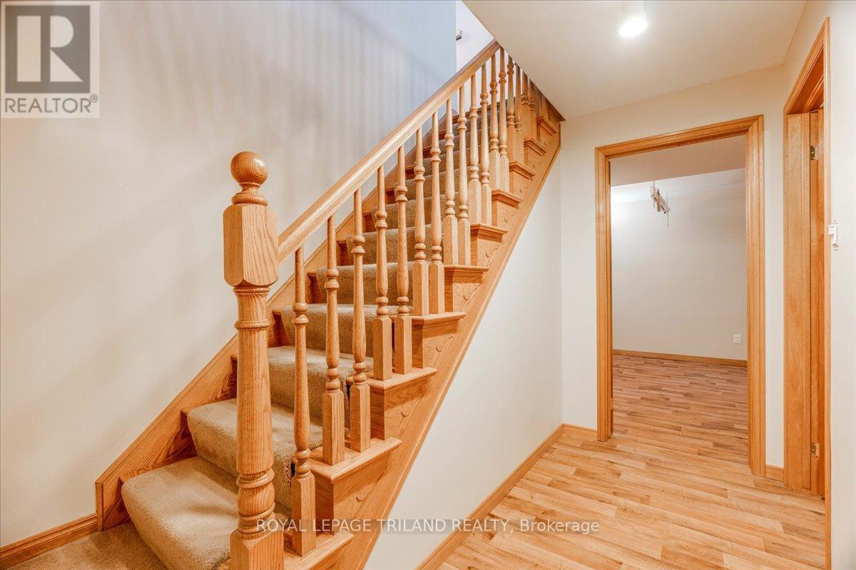 22775 Dogwood Road, Southwest Middlesex, Ontario  N0L 1Z0 - Photo 27 - X12609442