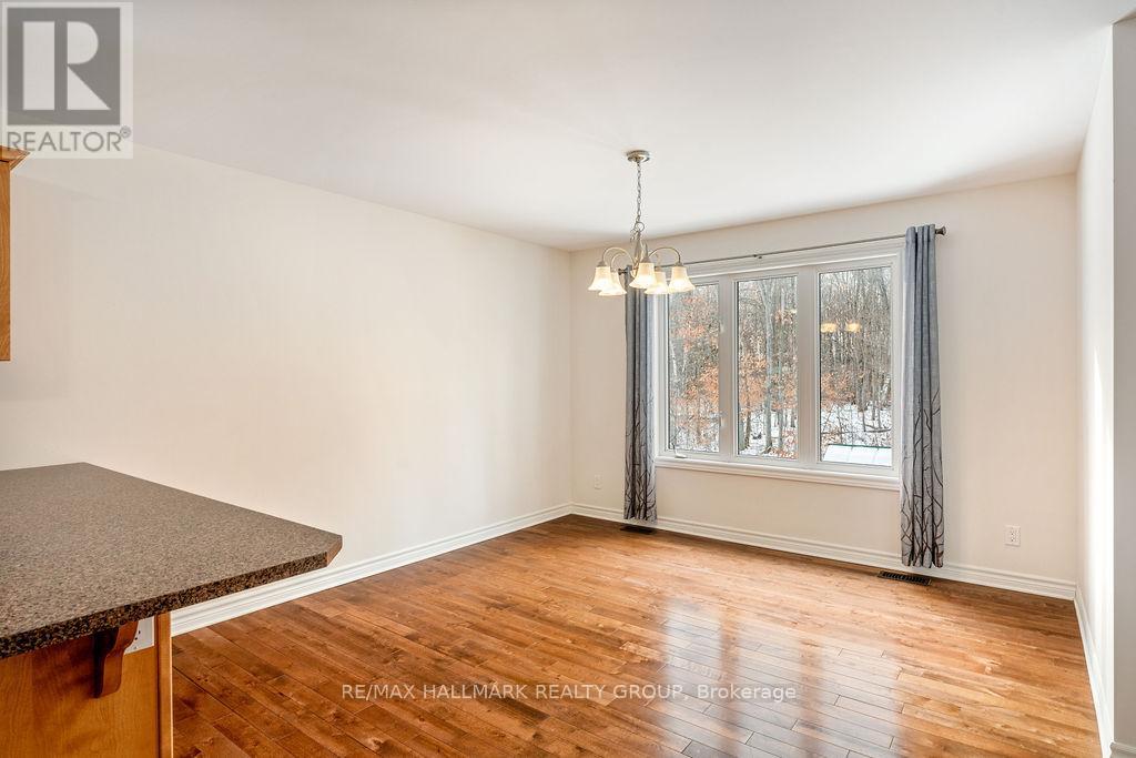 1319 Country Lane, North Dundas, Ontario  K0C 2K0 - Photo 14 - X12609384