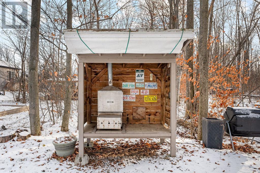 1319 Country Lane, North Dundas, Ontario  K0C 2K0 - Photo 40 - X12609384