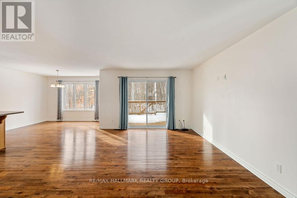 1319 Country Lane, North Dundas, Ontario  K0C 2K0 - Photo 6 - X12609384