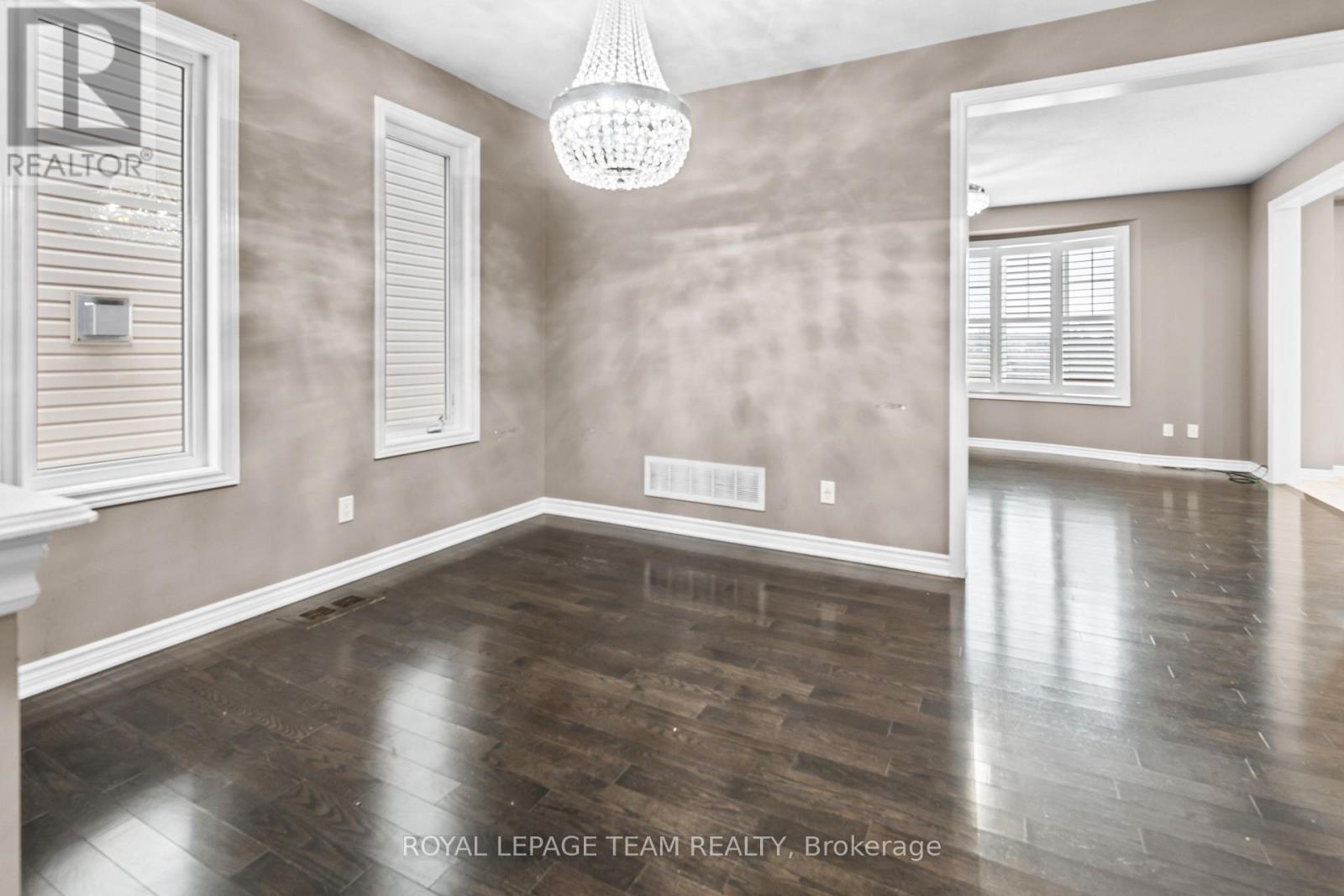 103 Coriolis Court, Ottawa, Ontario  K2S 0P3 - Photo 7 - X12609426