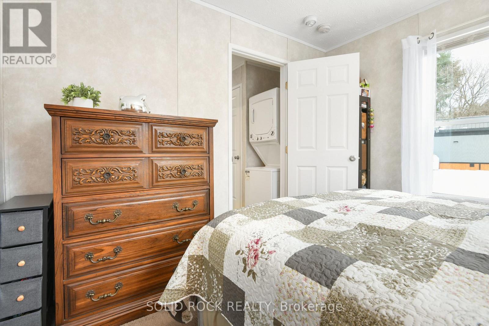 114 Harold Valley Drive, Ottawa, Ontario  K0A 2H0 - Photo 11 - X12609464