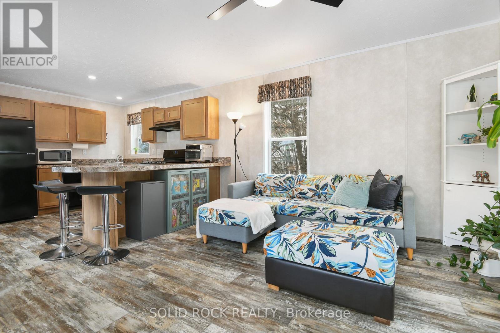 114 Harold Valley Drive, Ottawa, Ontario  K0A 2H0 - Photo 7 - X12609464