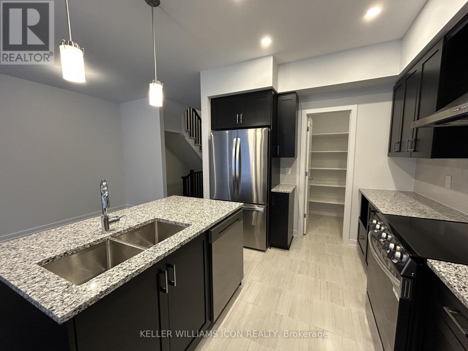 383 Mango Street, Ottawa, Ontario  K1X 0K2 - Photo 12 - X12609546