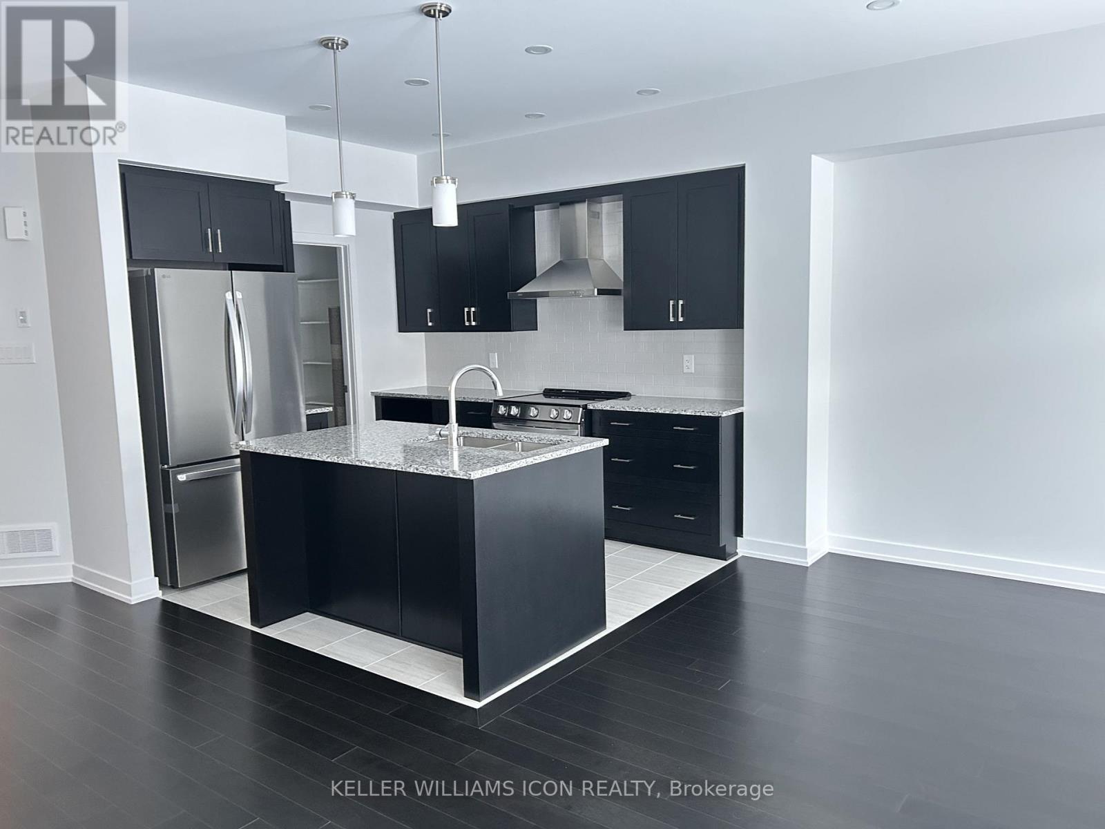 383 Mango Street, Ottawa, Ontario  K1X 0K2 - Photo 8 - X12609546