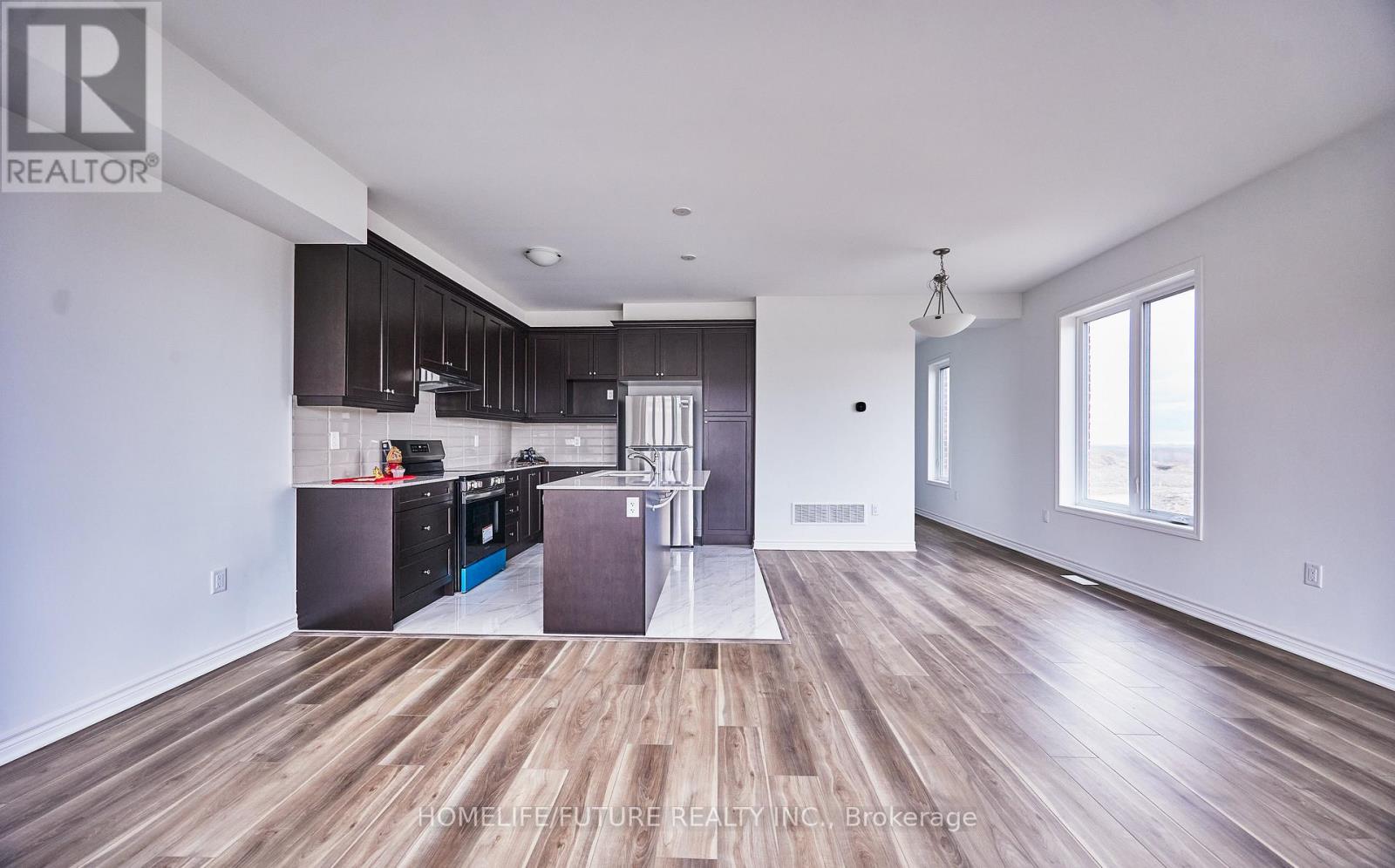 3378 Salt Springs Drive, Pickering, Ontario  L1X 0T3 - Photo 7 - E12599756