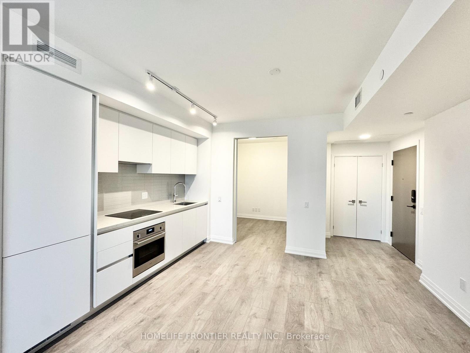 2011 - 4015 The Exchange Street, Mississauga, Ontario  L5B 0N9 - Photo 4 - W12609344