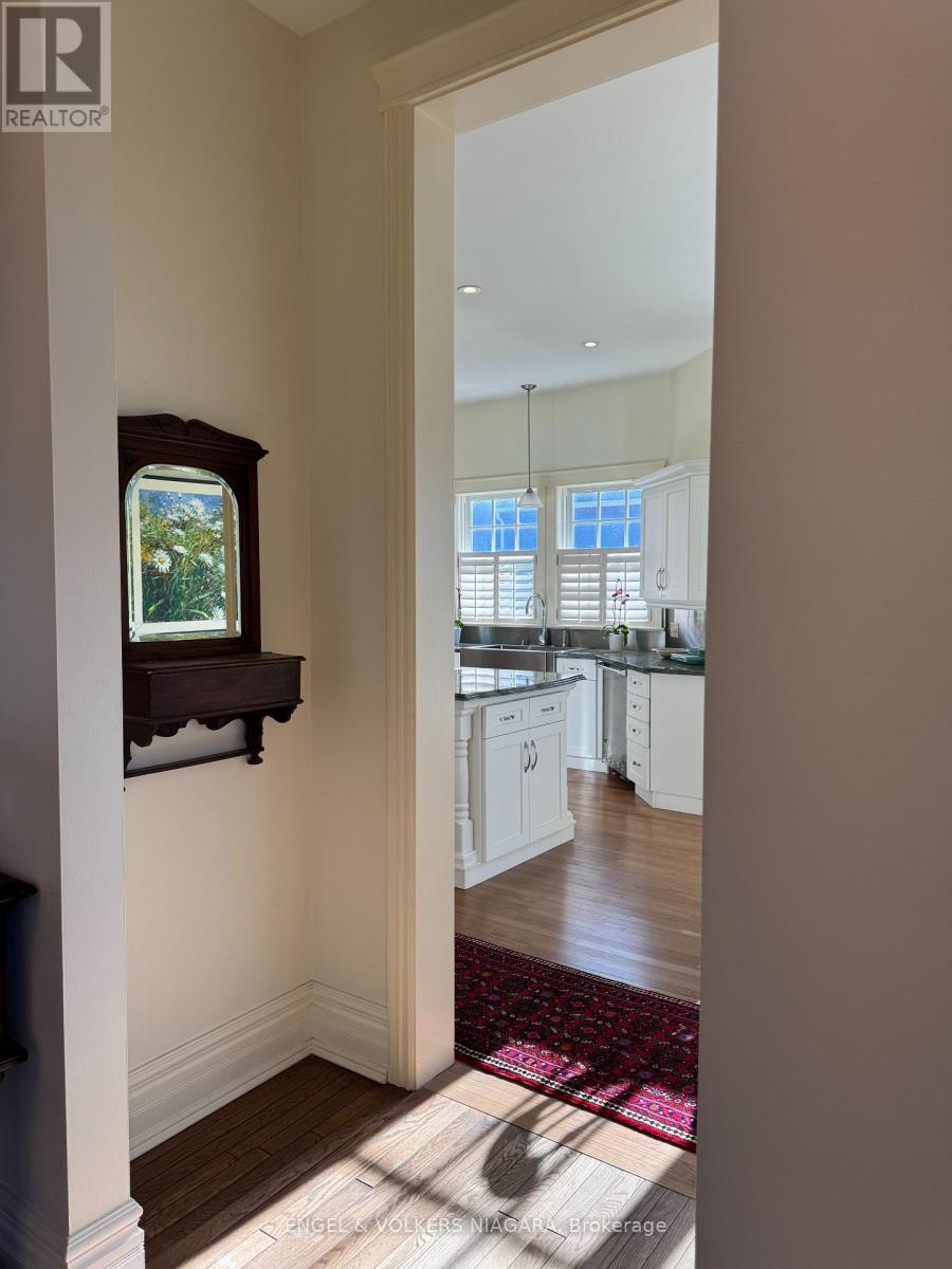 14650 Niagara Parkway, Niagara-On-The-Lake, Ontario  L0S 1J0 - Photo 17 - X12609446