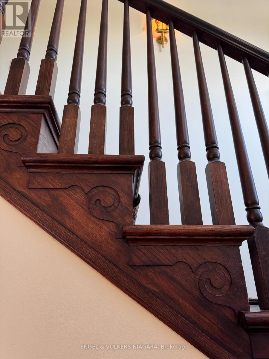 14650 Niagara Parkway, Niagara-On-The-Lake, Ontario  L0S 1J0 - Photo 19 - X12609446