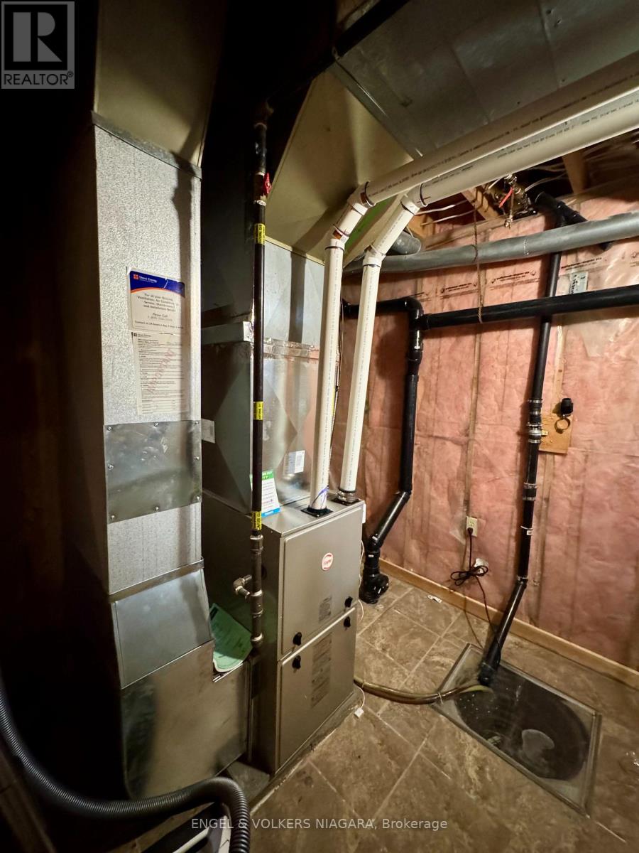 14650 Niagara Parkway, Niagara-On-The-Lake, Ontario  L0S 1J0 - Photo 36 - X12609446