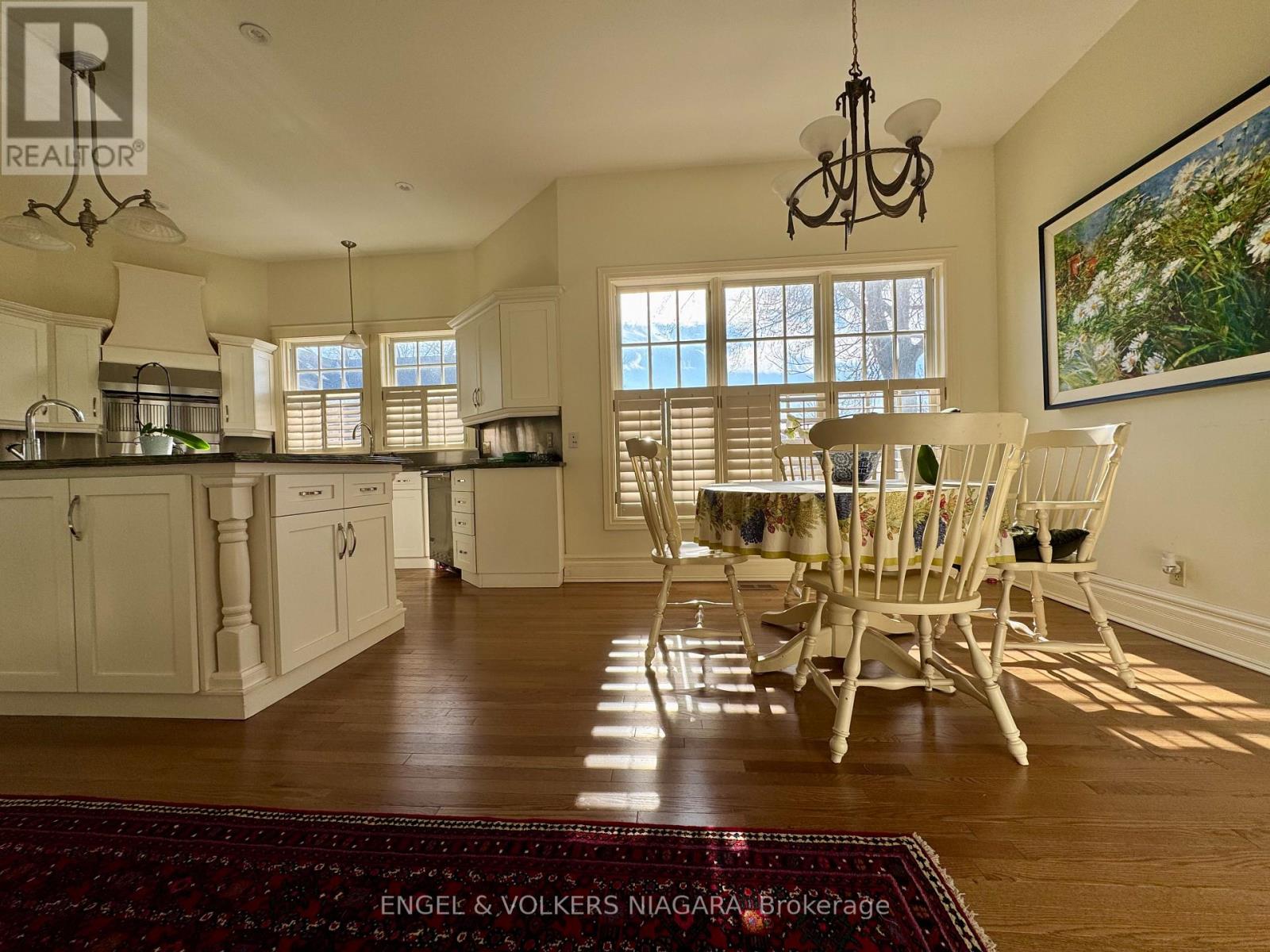 14650 Niagara Parkway, Niagara-On-The-Lake, Ontario  L0S 1J0 - Photo 5 - X12609446