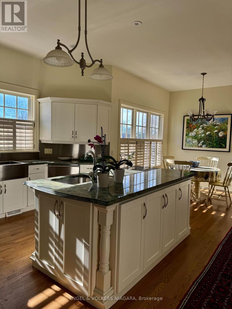 14650 Niagara Parkway, Niagara-On-The-Lake, Ontario  L0S 1J0 - Photo 8 - X12609446