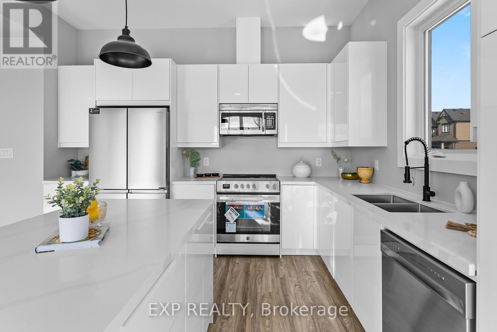 51 Alicia Crescent, Thorold (Hurricane/merrittville), Ontario  L3C 7M5 - Photo 15 - X12609552