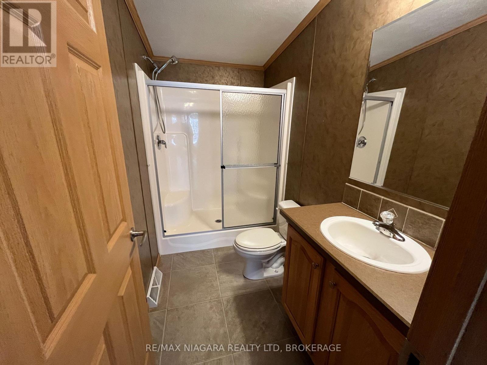 260 - 3033 Townline Road, Fort Erie, Ontario  L0S 1S1 - Photo 11 - X12609598