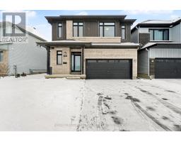 233 BEAUGENCY STREET, Ottawa, Ontario