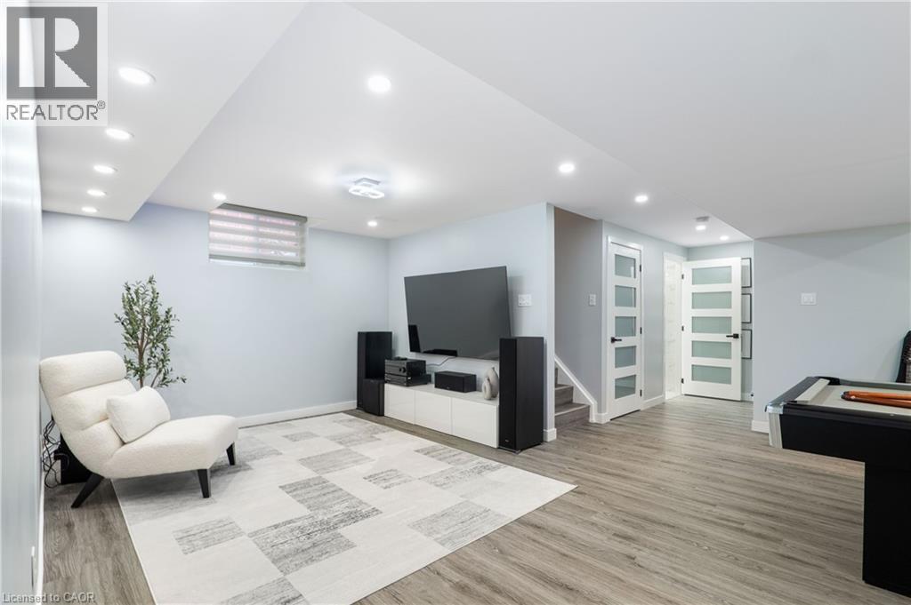 162 Banffshire Street, Kitchener, Ontario  N2R 1W7 - Photo 40 - 40790206