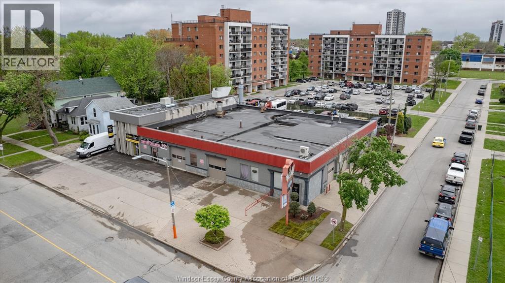 MLS# 25031334: 857 HOWARD AVENUE, Windsor, Canada