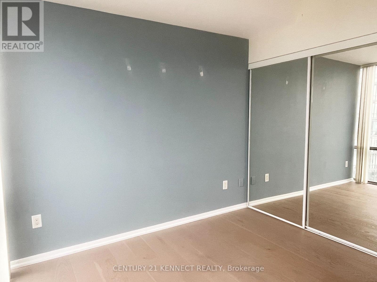 4303 - 38 Grenville Street, Toronto, Ontario  M4Y 1A5 - Photo 11 - C12609396