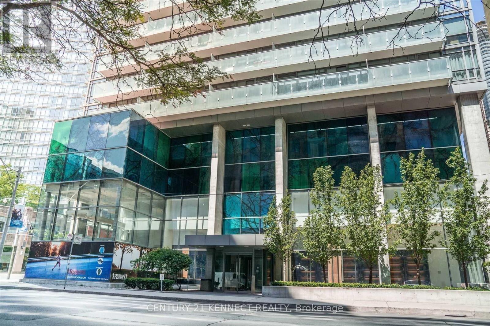 4303 - 38 Grenville Street, Toronto, Ontario  M4Y 1A5 - Photo 2 - C12609396