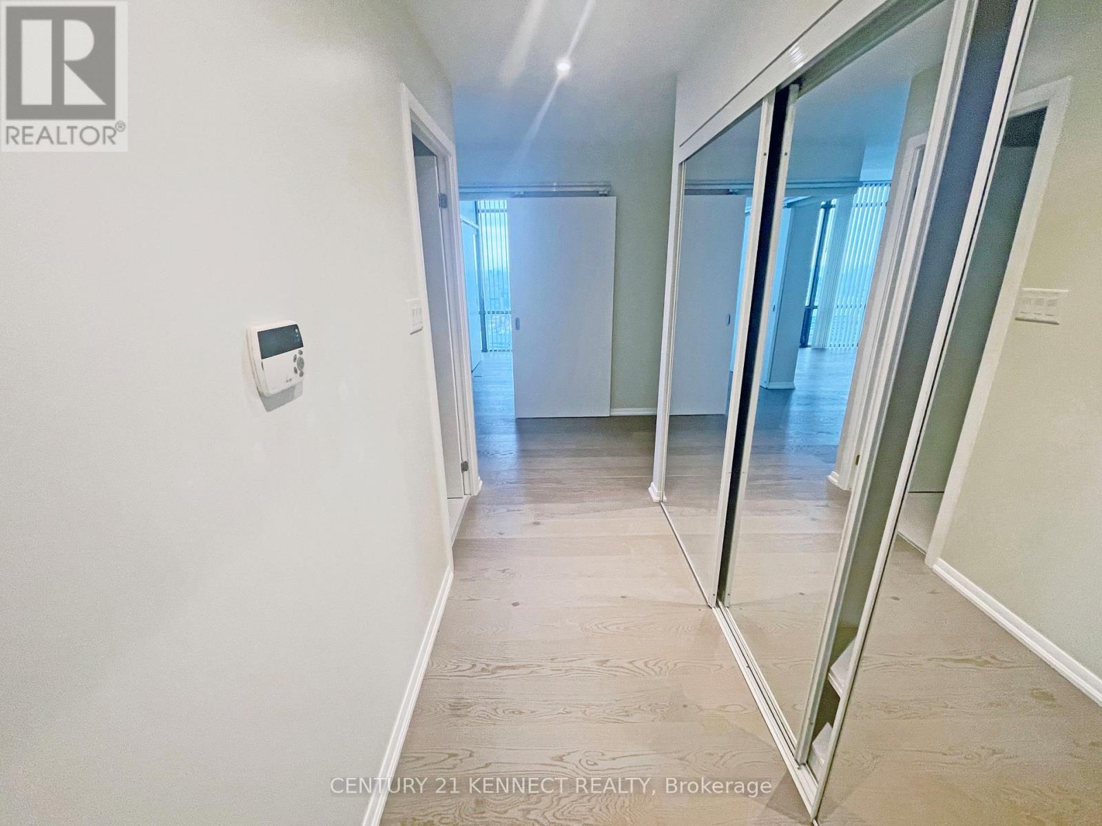 4303 - 38 Grenville Street, Toronto, Ontario  M4Y 1A5 - Photo 4 - C12609396