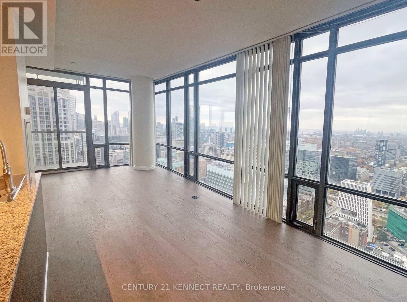 4303 - 38 Grenville Street, Toronto, Ontario  M4Y 1A5 - Photo 7 - C12609396