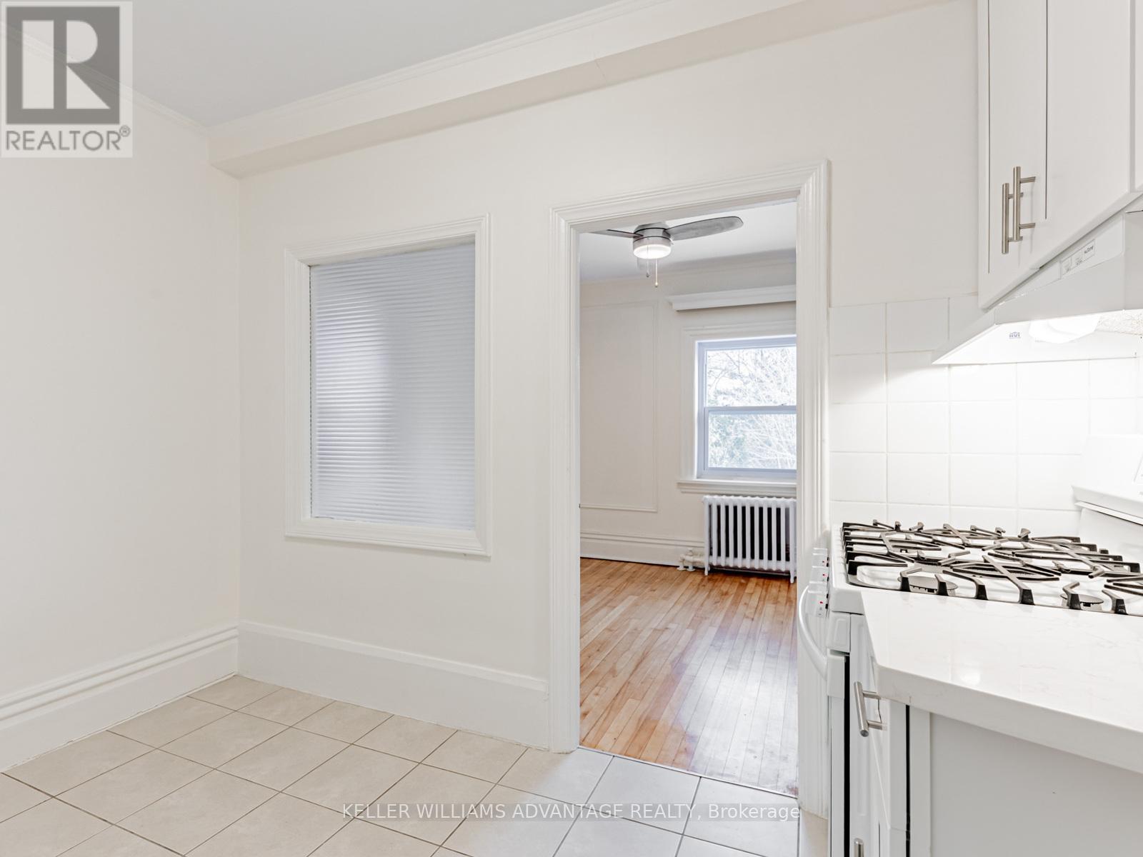 2nd Floor Unit 3 - 347 Walmer Road, Toronto, Ontario  M5R 2Y3 - Photo 13 - C12609512