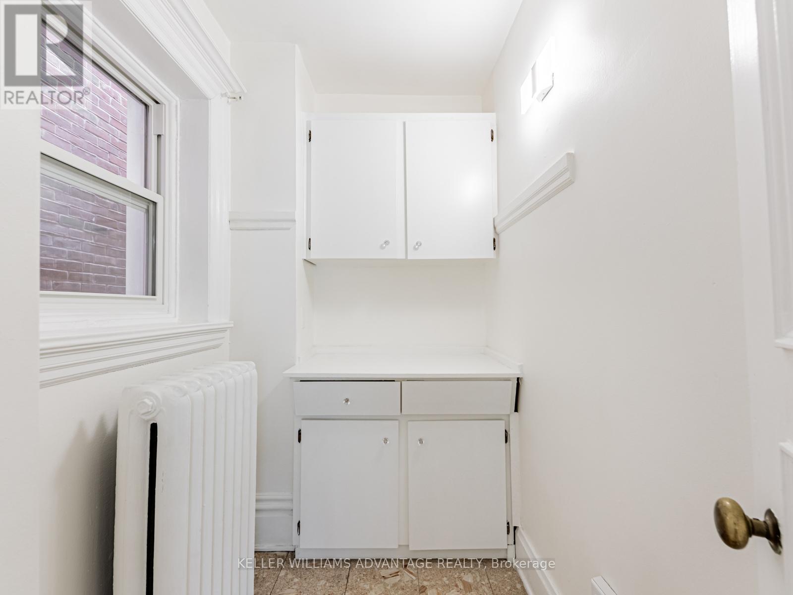 2nd Floor Unit 3 - 347 Walmer Road, Toronto, Ontario  M5R 2Y3 - Photo 14 - C12609512