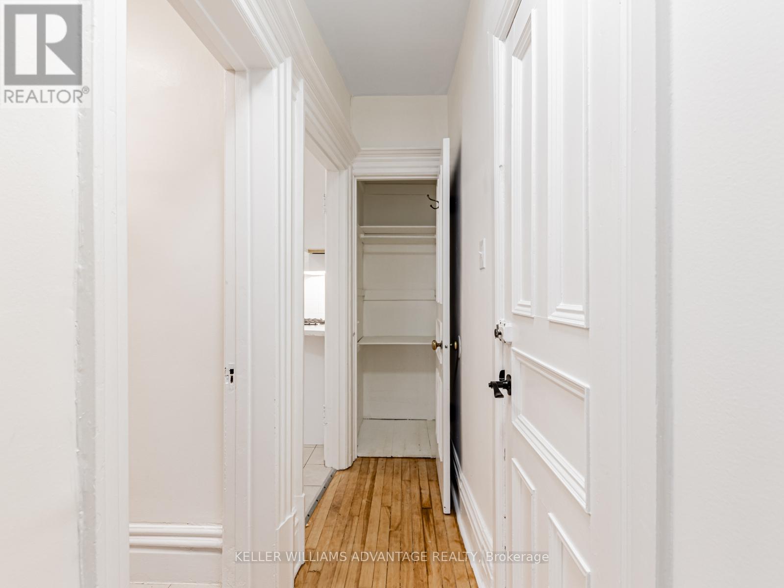 2nd Floor Unit 3 - 347 Walmer Road, Toronto, Ontario  M5R 2Y3 - Photo 16 - C12609512