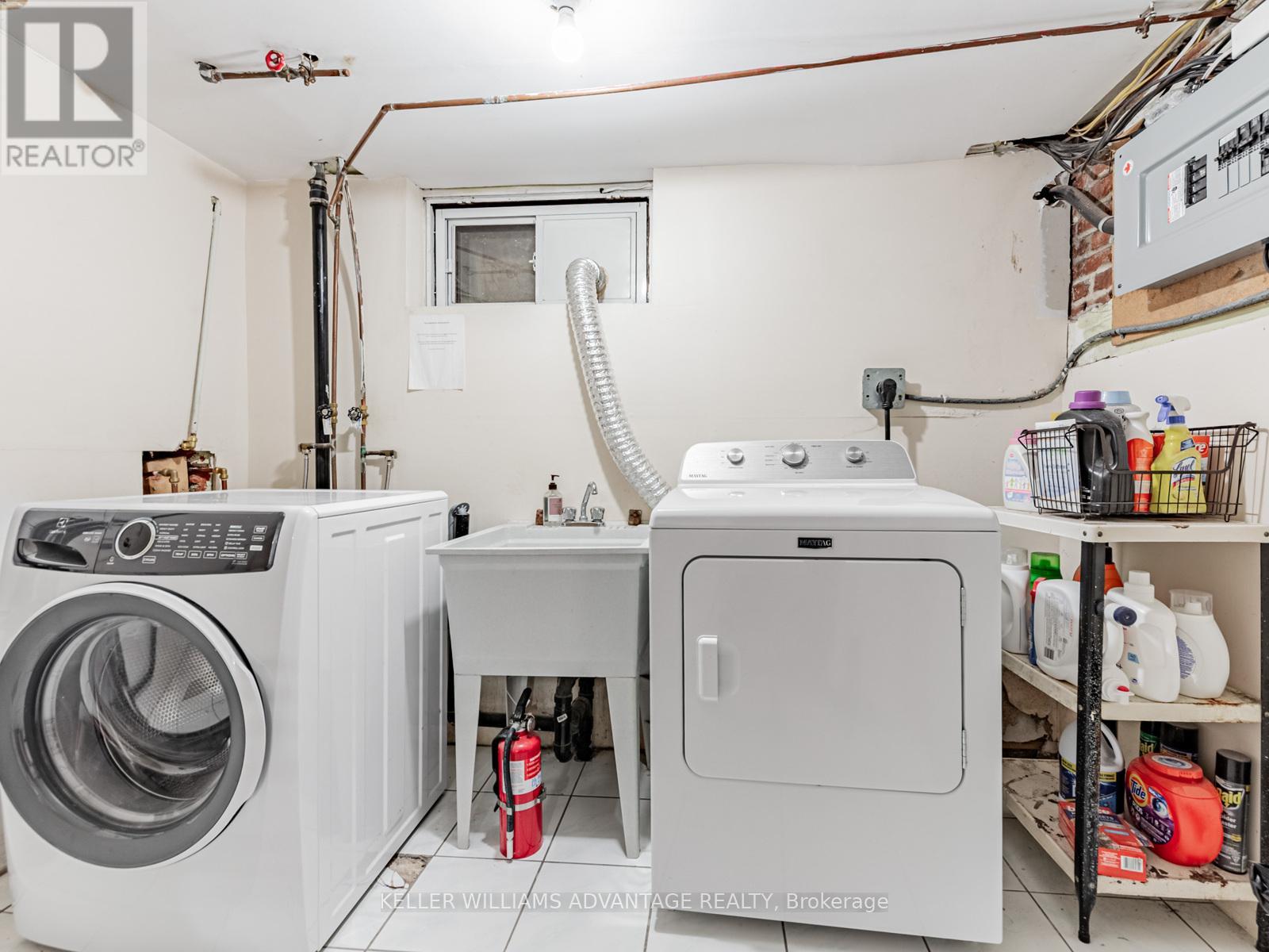 2nd Floor Unit 3 - 347 Walmer Road, Toronto, Ontario  M5R 2Y3 - Photo 23 - C12609512