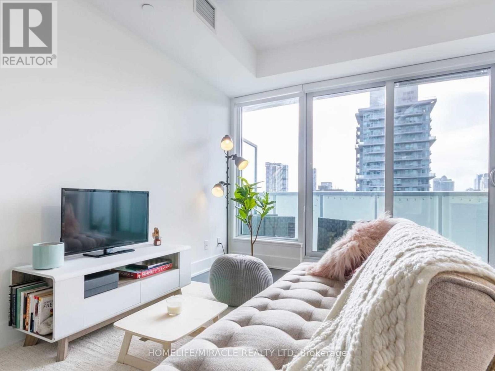 1913 - 403 Church Street, Toronto (Church-Yonge Corridor), Ontario  M4Y 2C2 - Photo 5 - C12609532