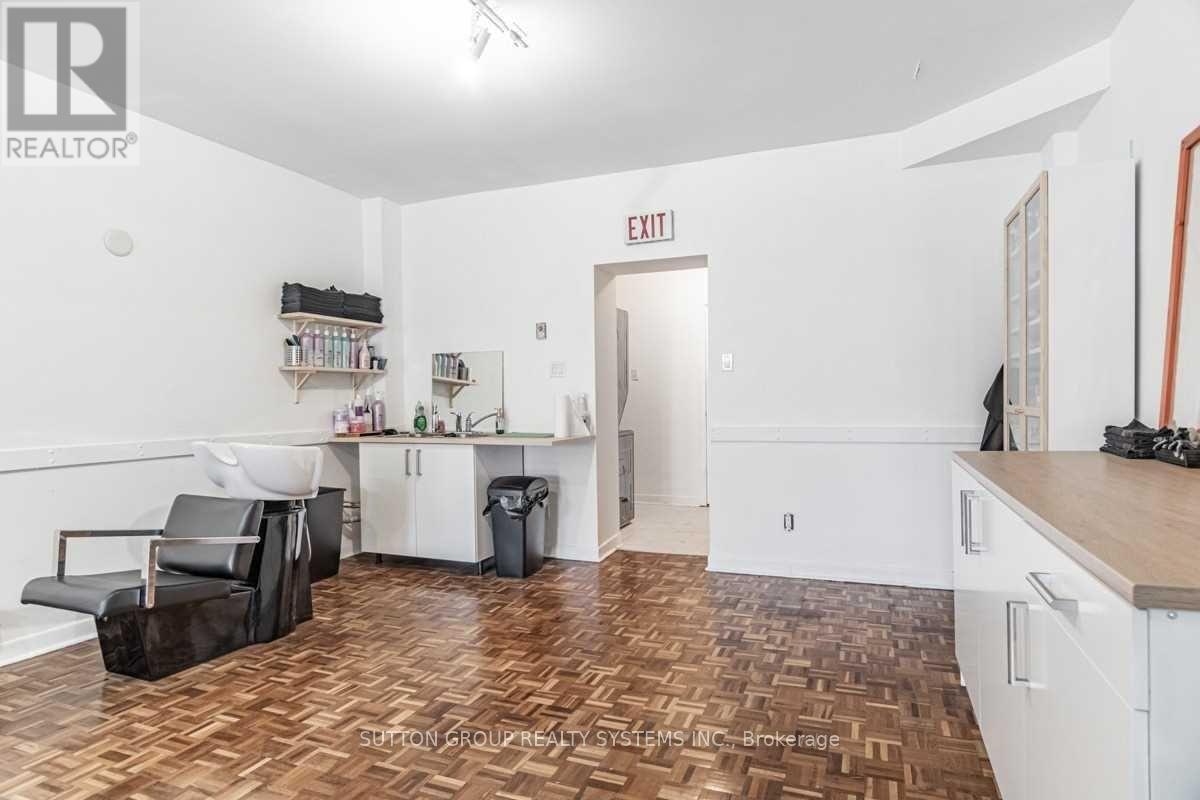 Main - 256 Lansdowne Avenue, Toronto (Dufferin Grove), Ontario  M6H 3X9 - Photo 17 - C12609556