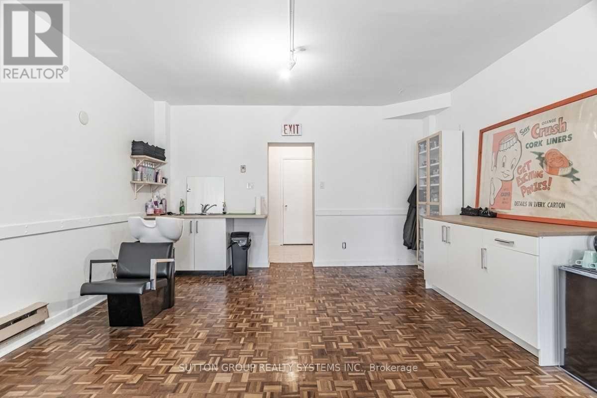 Main - 256 Lansdowne Avenue, Toronto (Dufferin Grove), Ontario  M6H 3X9 - Photo 18 - C12609556