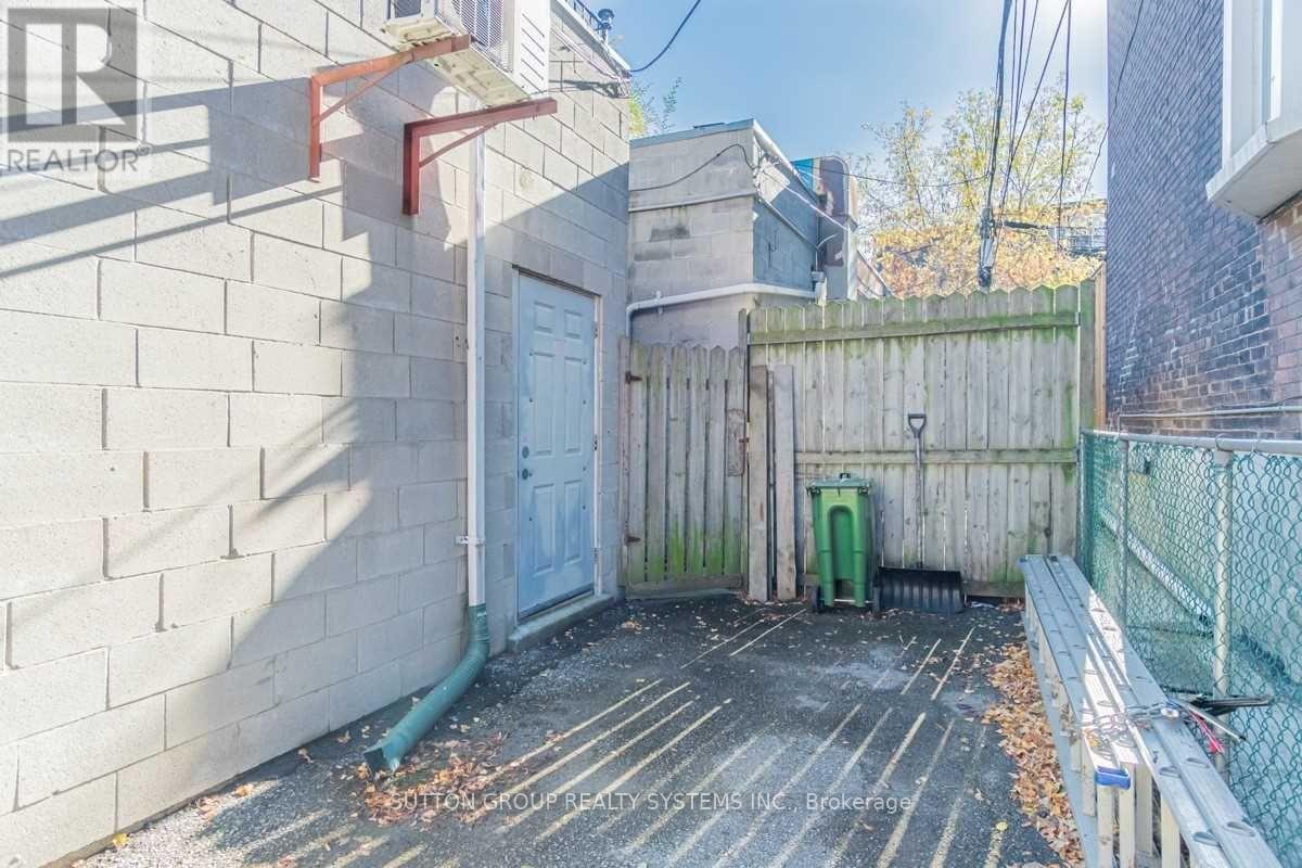 Main - 256 Lansdowne Avenue, Toronto (Dufferin Grove), Ontario  M6H 3X9 - Photo 30 - C12609556