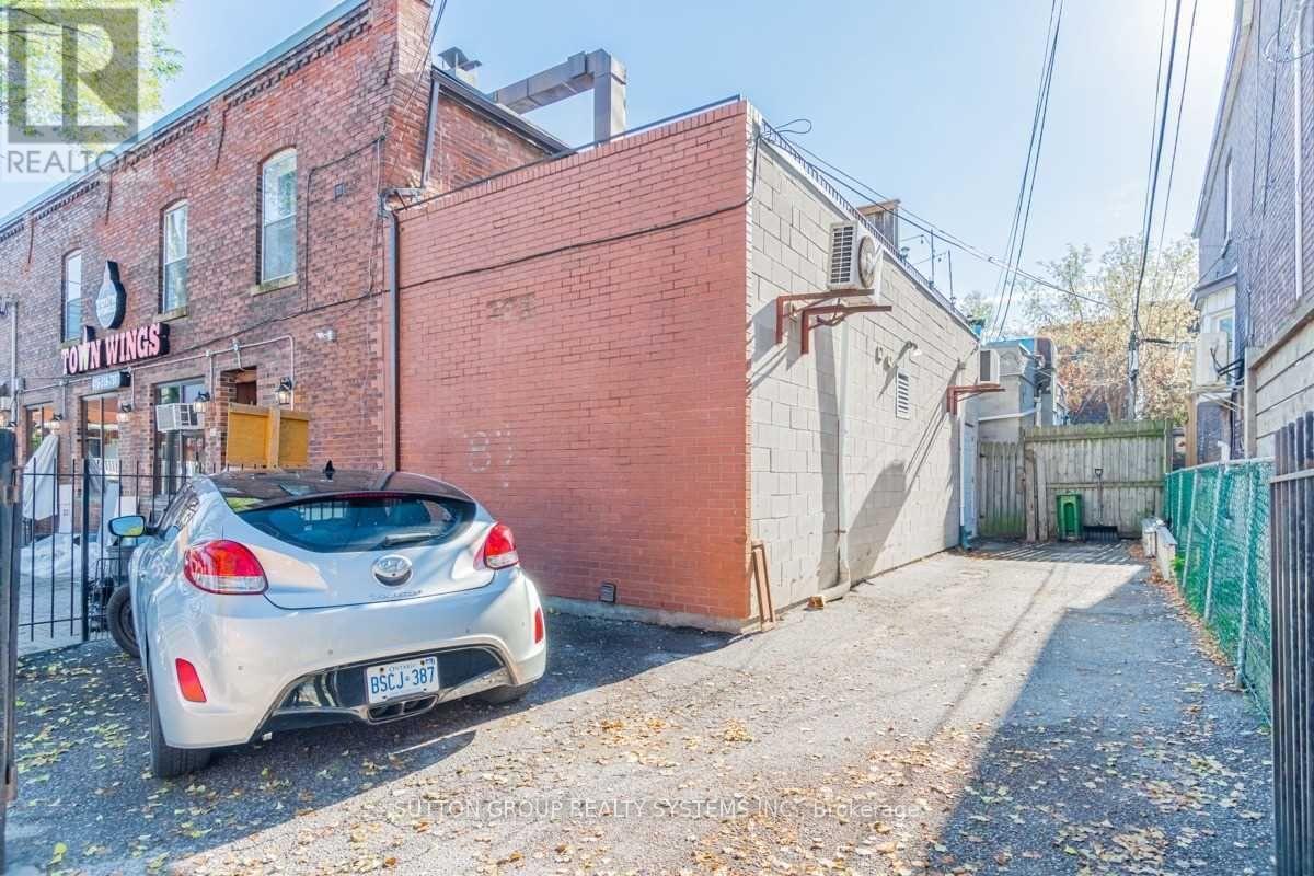 Main - 256 Lansdowne Avenue, Toronto (Dufferin Grove), Ontario  M6H 3X9 - Photo 32 - C12609556
