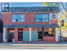 MAIN - 256 LANSDOWNE AVENUE