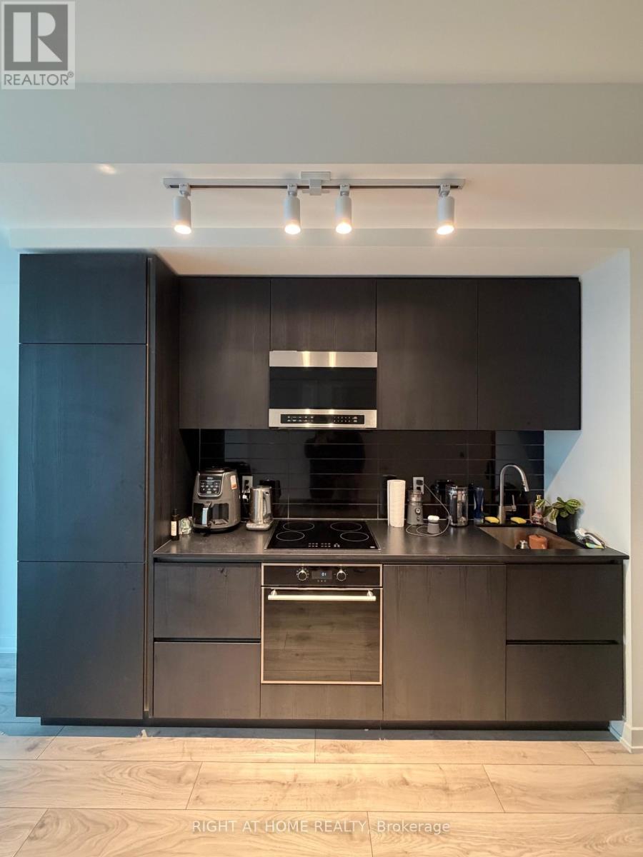 703 - 110 Broadway Avenue, Toronto, Ontario  M4P 1V7 - Photo 7 - C12609558