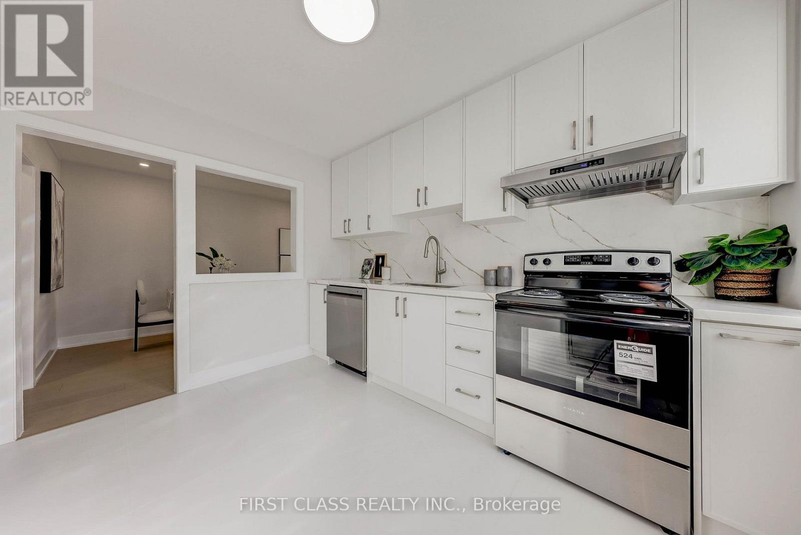 214 Linden Avenue, Toronto, Ontario  M1K 3H8 - Photo 11 - E12609438