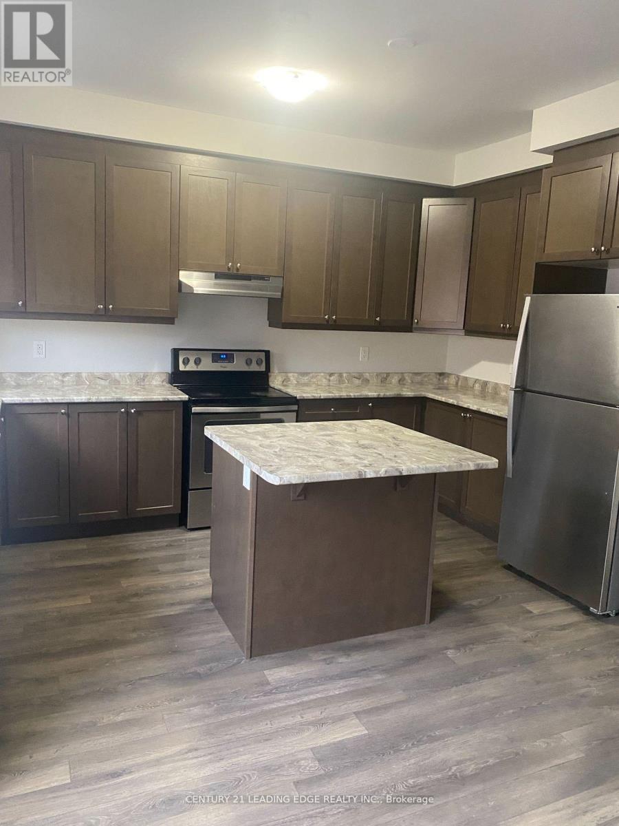 5 Fusilier Drive, Toronto (Clairlea-Birchmount), Ontario  M1L 0J4 - Photo 2 - E12609498