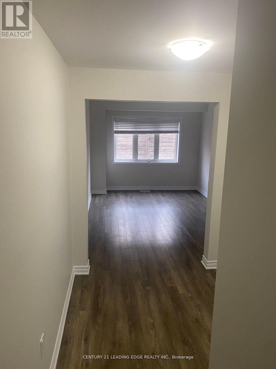 5 Fusilier Drive, Toronto (Clairlea-Birchmount), Ontario  M1L 0J4 - Photo 8 - E12609498