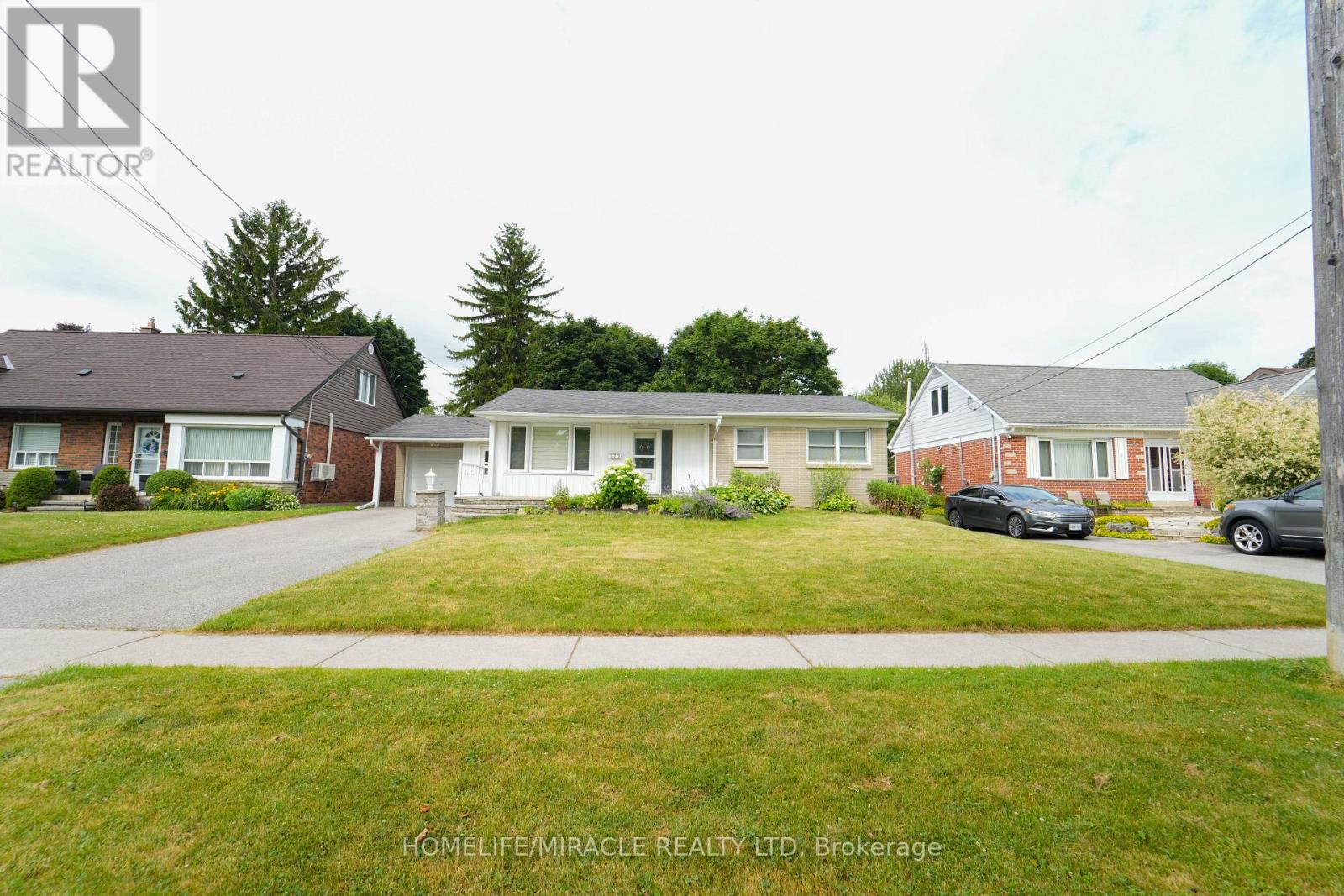 776 GRIERSON STREET, Oshawa, Ontario