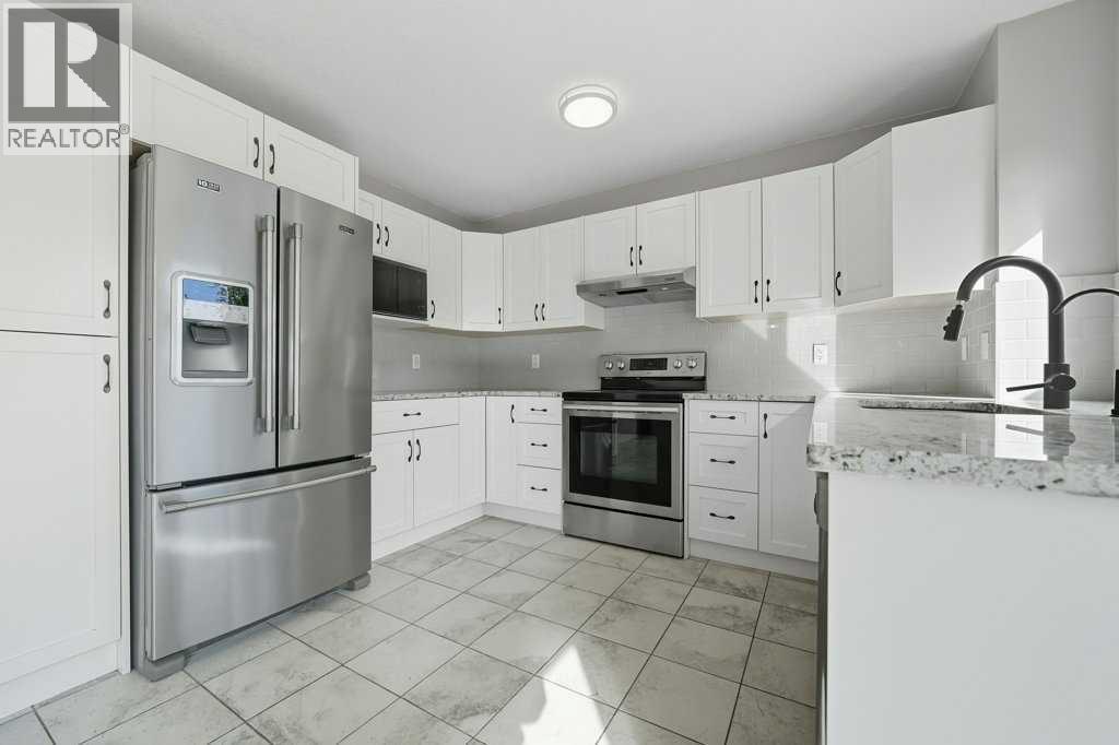 161 Douglasbank Way Se, Calgary, Alberta  T2Z 1V7 - Photo 4 - A2262637