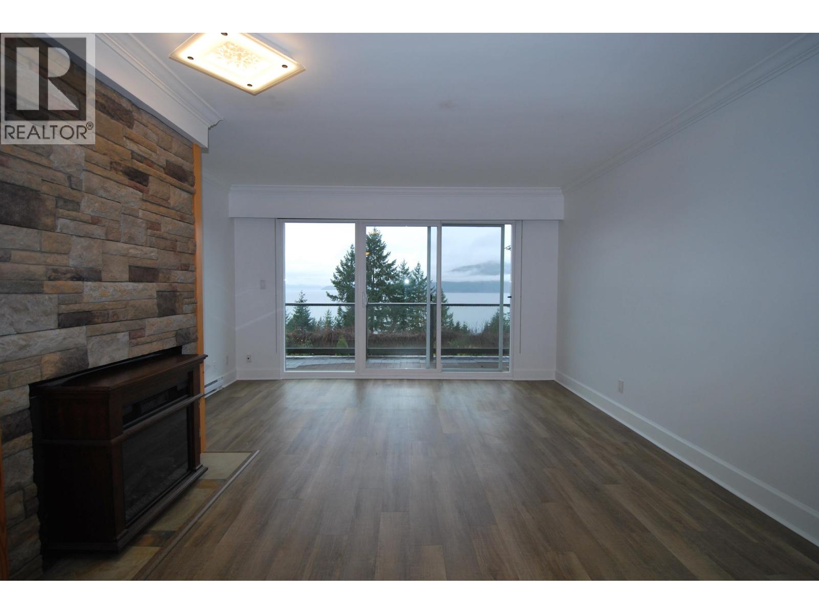 410 Crosscreek Road, Lions Bay, British Columbia V0N 2E0 - Photo 15 - R3072506