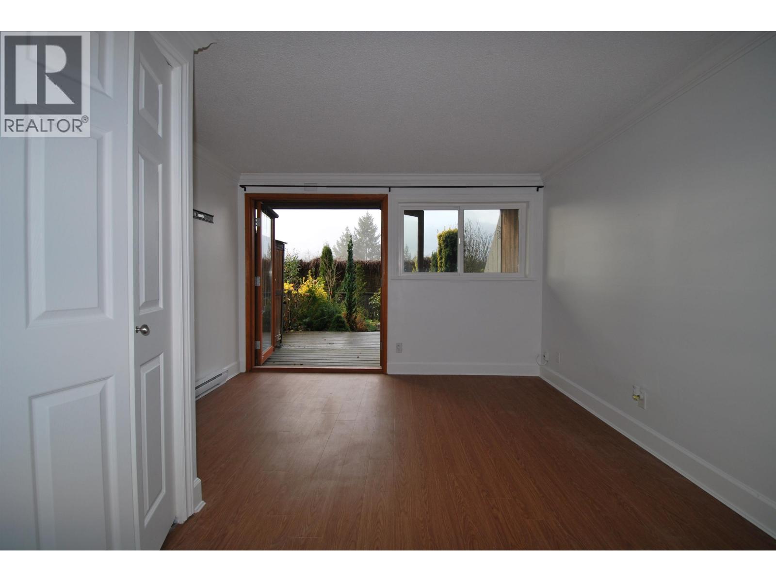 410 Crosscreek Road, Lions Bay, British Columbia V0N 2E0 - Photo 3 - R3072506