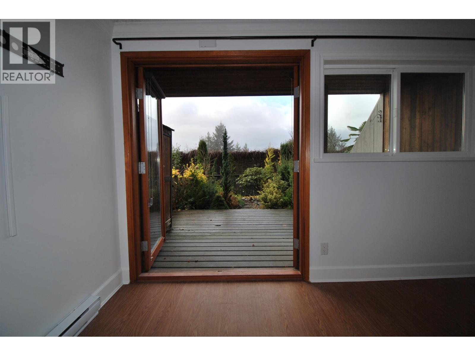 410 Crosscreek Road, Lions Bay, British Columbia V0N 2E0 - Photo 5 - R3072506