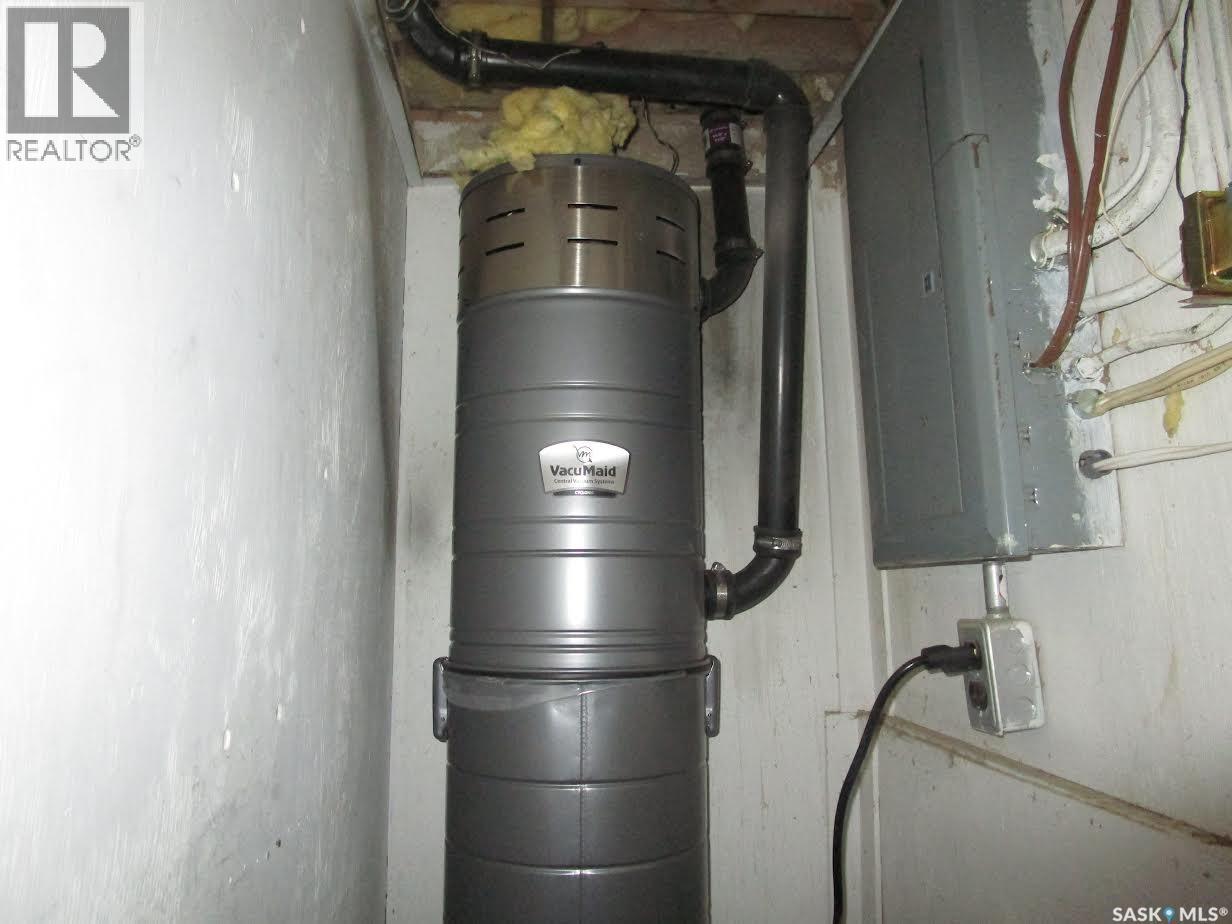 249 6th Avenue E, Gravelbourg, Saskatchewan  S0H 1X0 - Photo 19 - SK025287