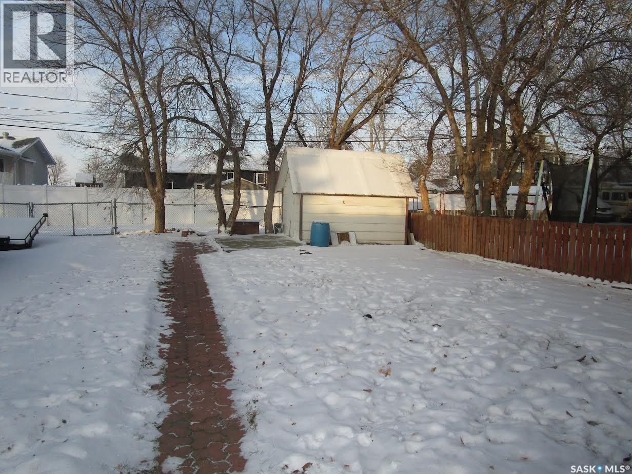 249 6th Avenue E, Gravelbourg, Saskatchewan  S0H 1X0 - Photo 23 - SK025287